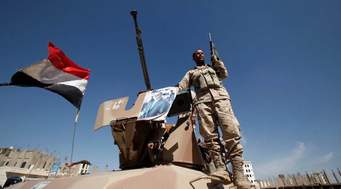 UAE-backed Yemeni Troops Launch Military Operation Against Al-Qaeda