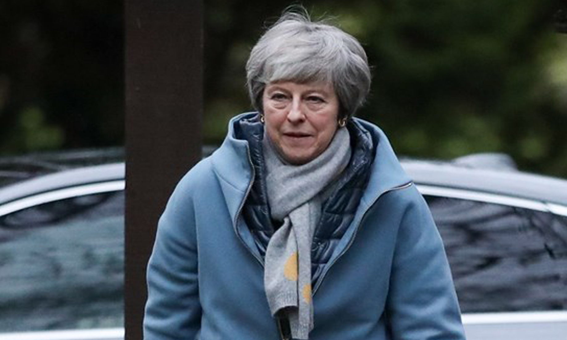 No Brussels breakthrough for May after day of defections
