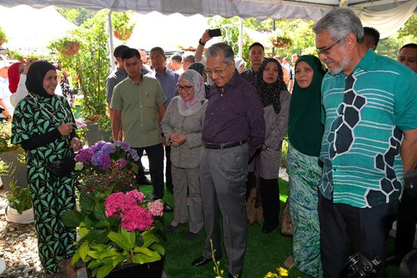 Make Landscaping A Malaysian Culture – PM Mahathir