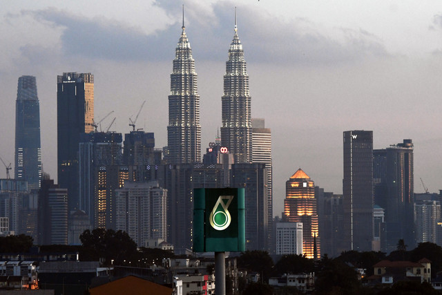 Petronas: Recovery Outlook In 2022 To Remain Fragile, Uncertain