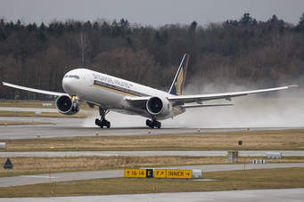 Singapore Airlines Flight Lands Safely Amid Bomb Threat