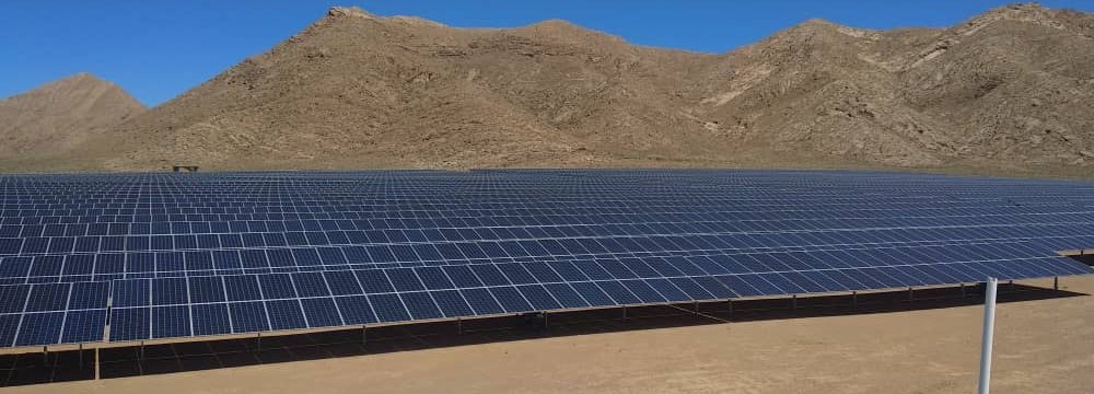 Iran Launches 10 MW Solar Power Plant In Fars Province