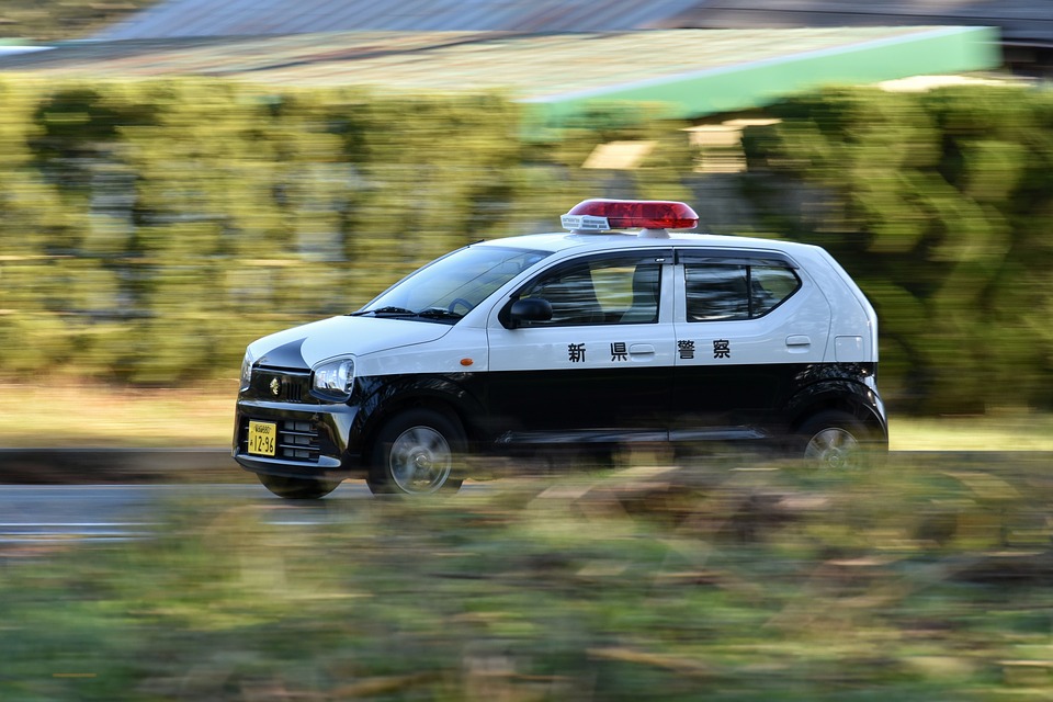 Japanese police officer resigns after driving without license