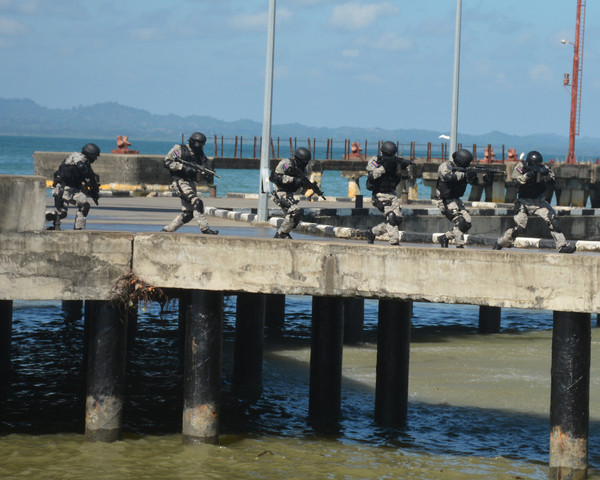 Nine Filipinos held while attempting to sneak in at Semporna waters