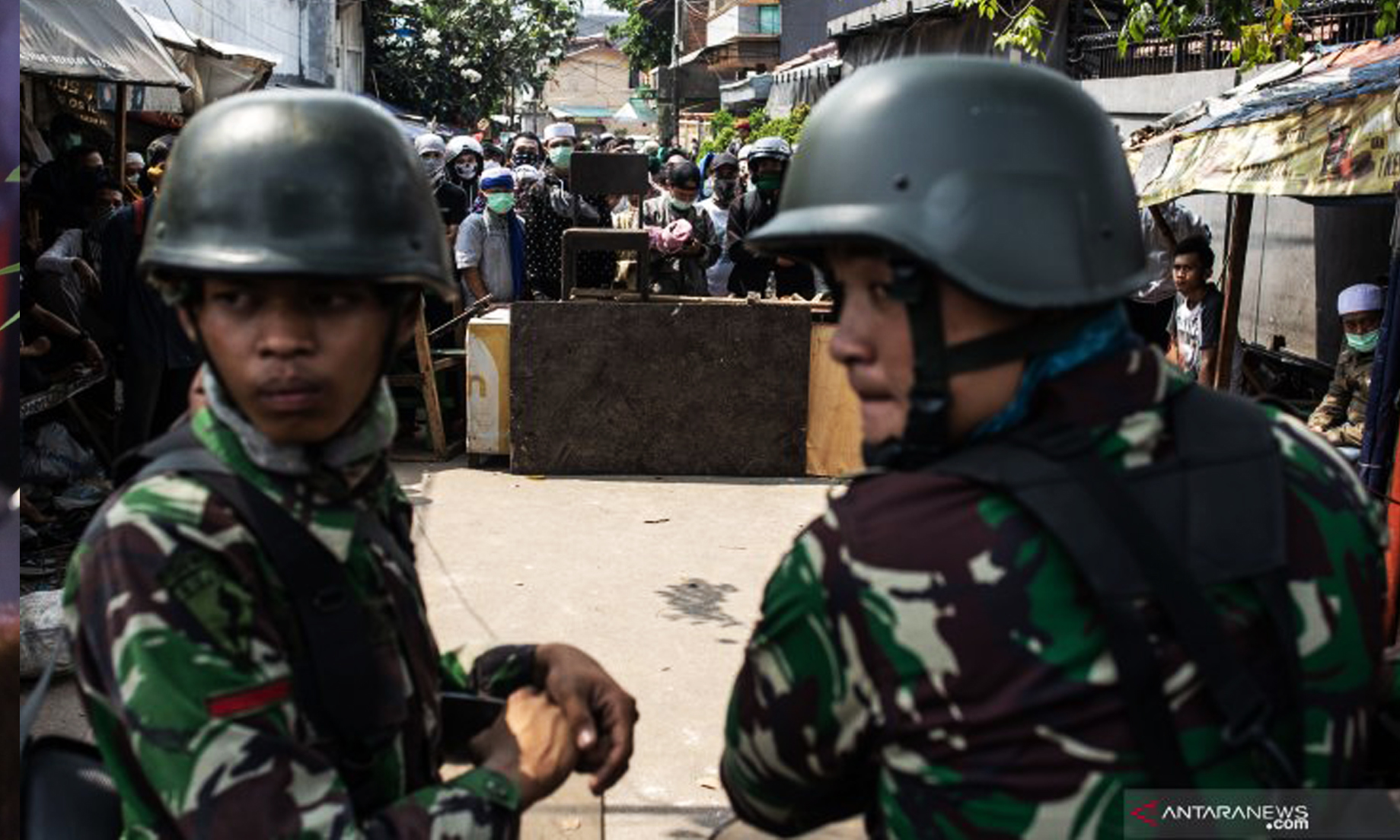 Indonesian police, protesters clash over polls, Deaths reported