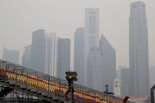 Singaporeans head to fire hotspot village in Indonesia to tackle haze