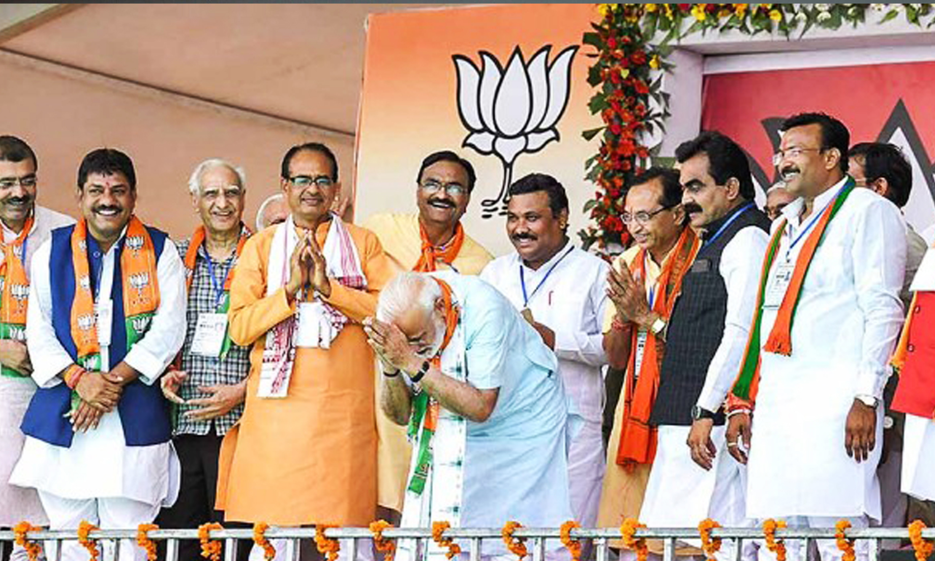 BJP surges ahead 269 of 495 seats in early trends, Cong trails far behind with 51