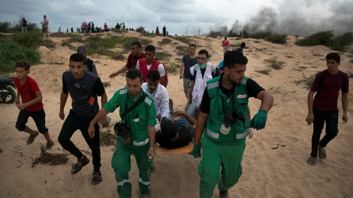 34 Palestinians Injured In Clashes With Israeli Soldiers In Eastern Gaza