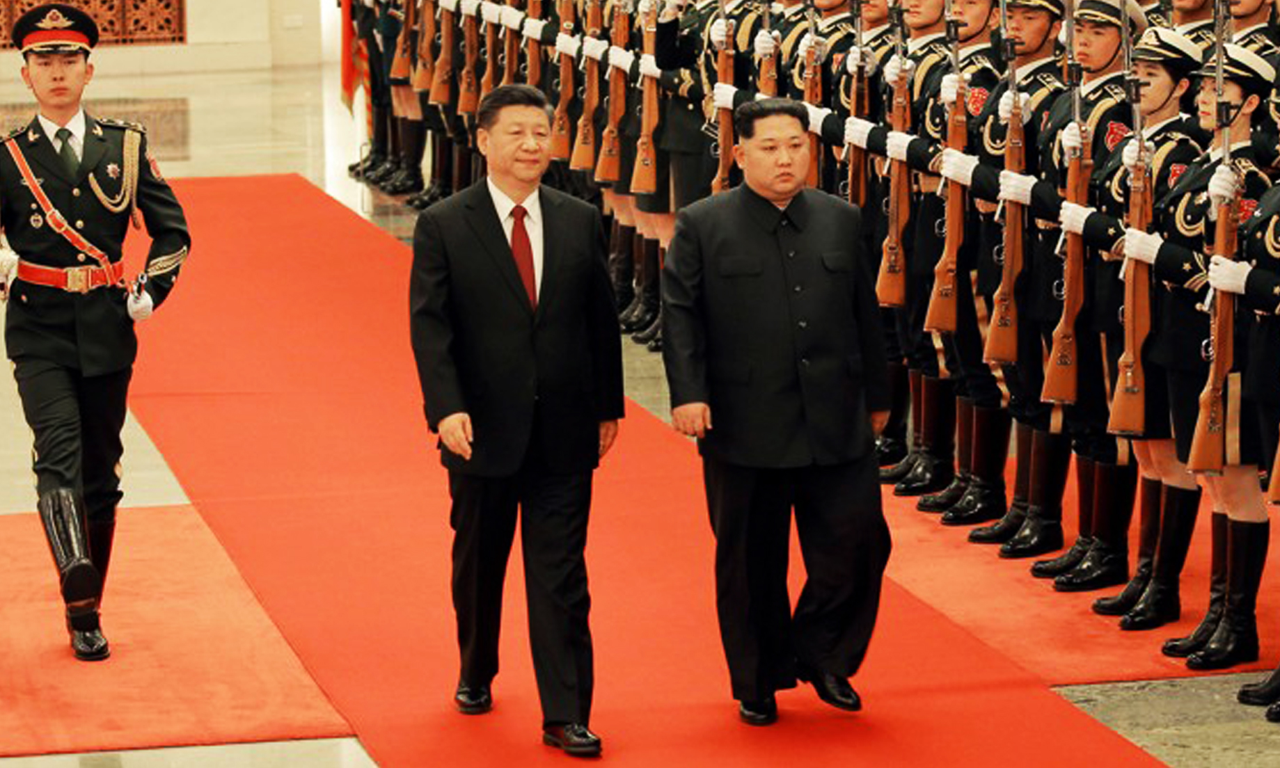 Kim, Xi hold summit talks in Pyongyang
