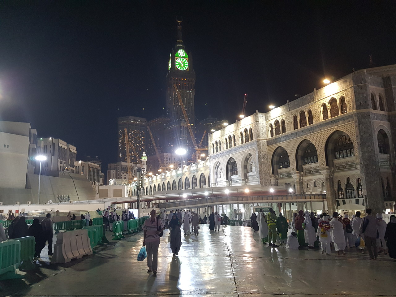 More than a million haj pilgrims arrive Saudi Arabia