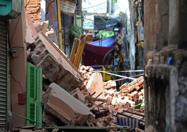 About 350 Residents Evacuated After Buildings Collapsed In Kolkata, India