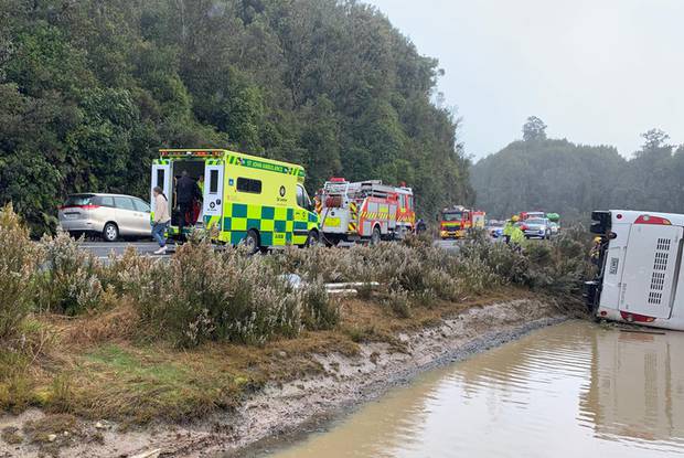 Six Chinese Tourists Died In Traffic Accident In New Zealand