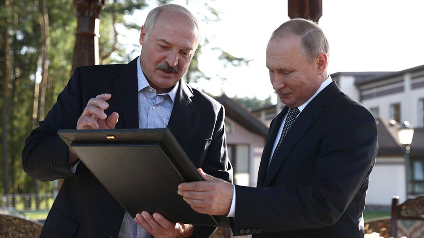 Russia, Belarus May Partially Merge Economies From 2021