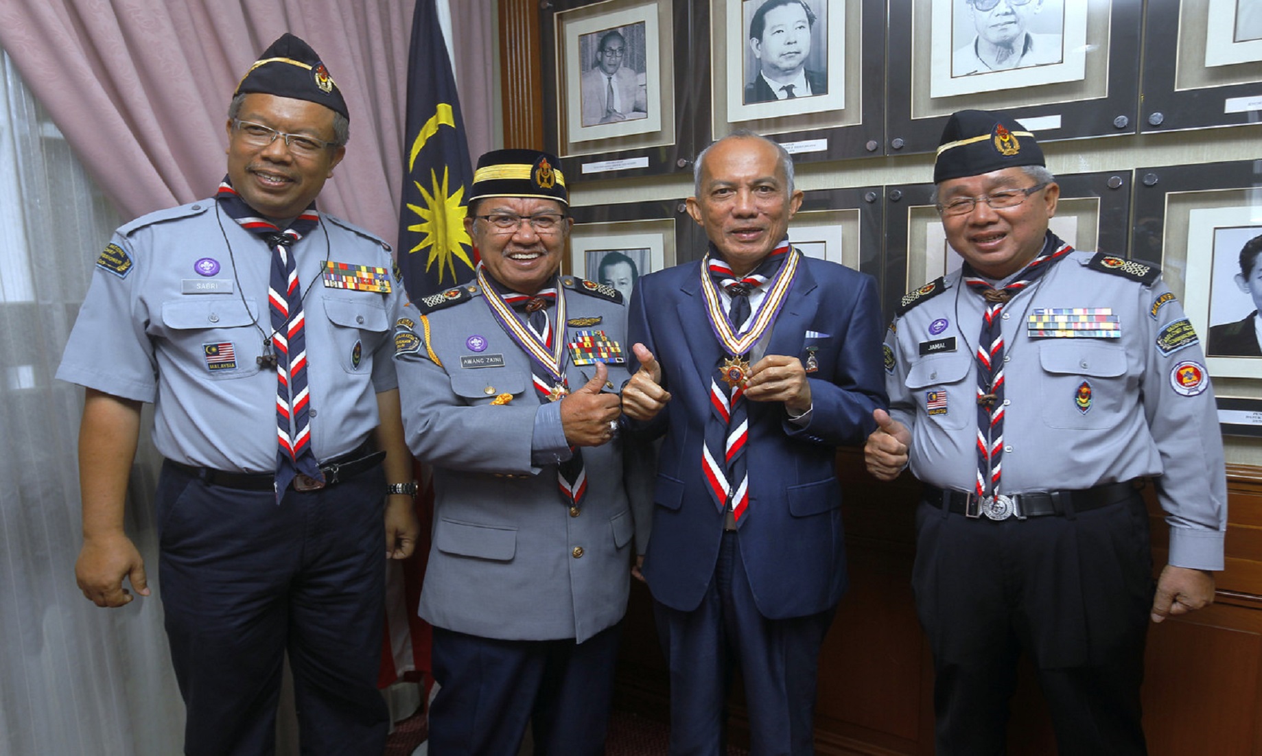 Bernama chairman receives Sabah Chief Scout award