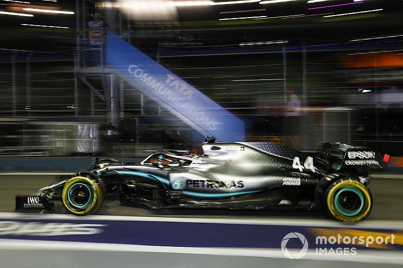 Hamilton Fastest In Singapore GP Second Practise