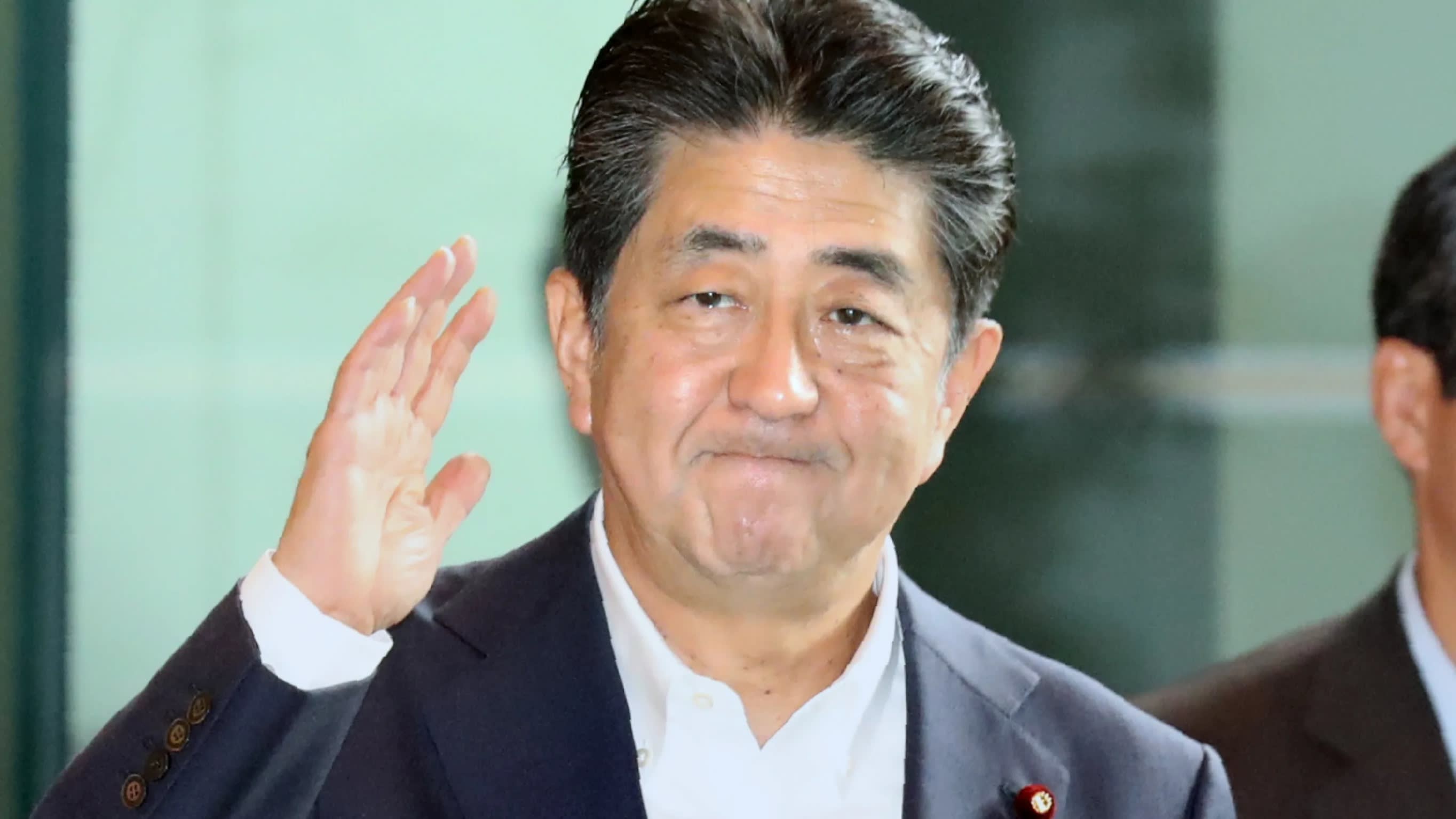Japanese PM Plans To Reshuffle Cabinet Next Week