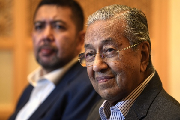 Tun M wants second Samurai bond issuance to proceed