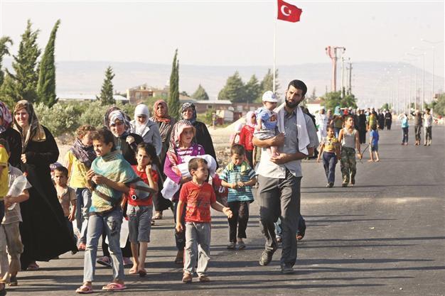 Syrians Flee Border Town For Fear Of Turkish Assault