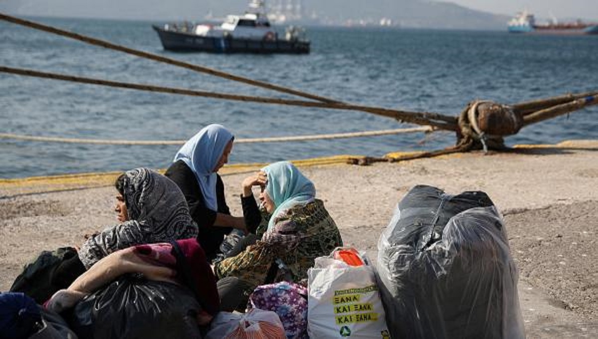 Syrian Toddler Dies As Greek Coast Guard Vessel Collides With Refugee Boat