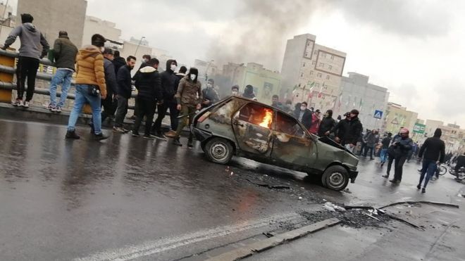One Killed As Protests Erupt After Iran Hikes Petrol Prices