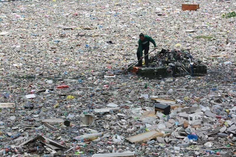 Philippines’ Duterte Wants To Ban Single-Use Plastics