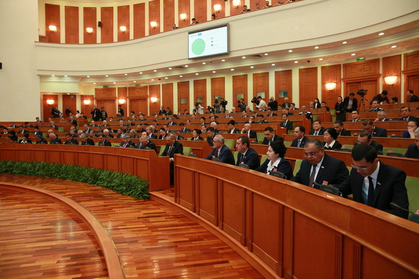 Uzbek Senate Approves Law To Protect Investors’ Rights