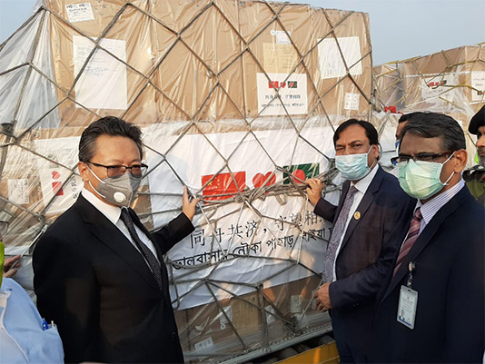 Covid-19: Chinese medical supplies arrive in Bangladesh