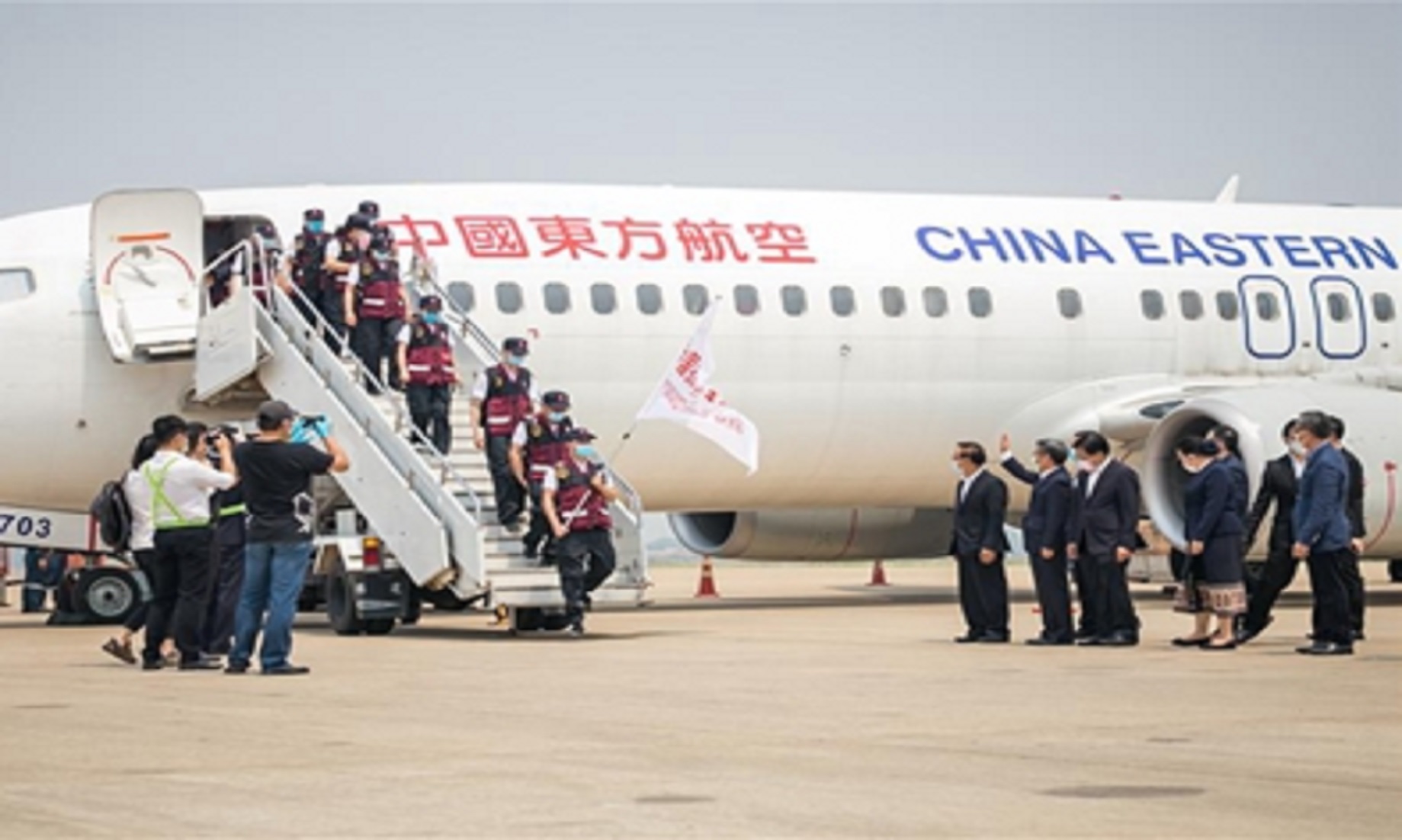 Chinese Medical Team Arrives In Laos To Help Fight COVID-19