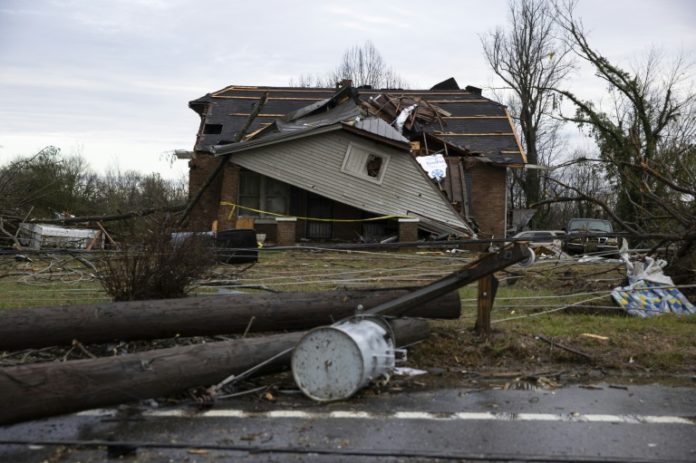 US: 25 dead as tornadoes tear though Tennessee