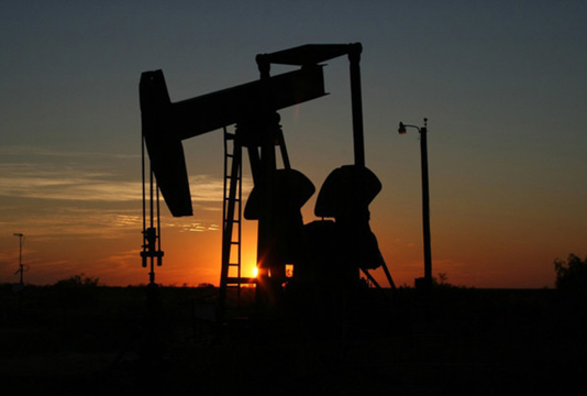WTI oil slumps to lowest since 1986 at $10.34 a barrel