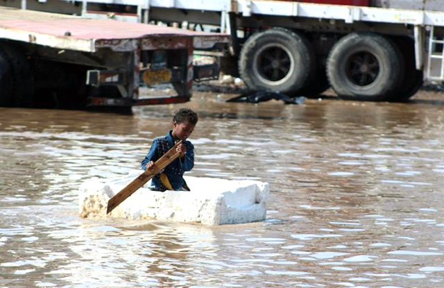 Thousands Of Displaced People In Yemen Hit By Floods