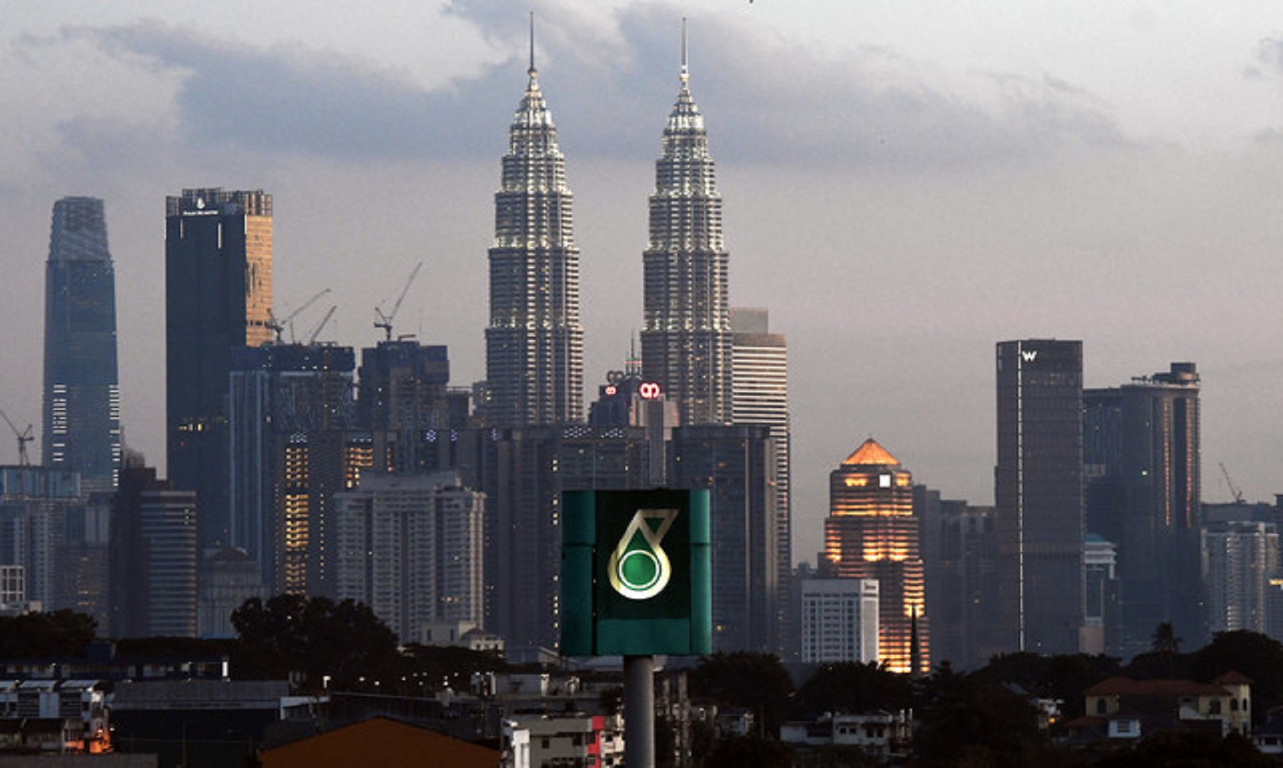 Petronas VP Praises Japan For Look East Policy Success