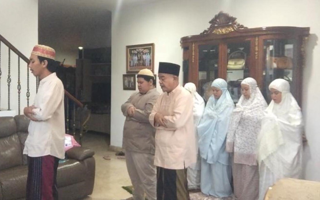 Indonesia tones down Eid celebration amid COVID-19 spike