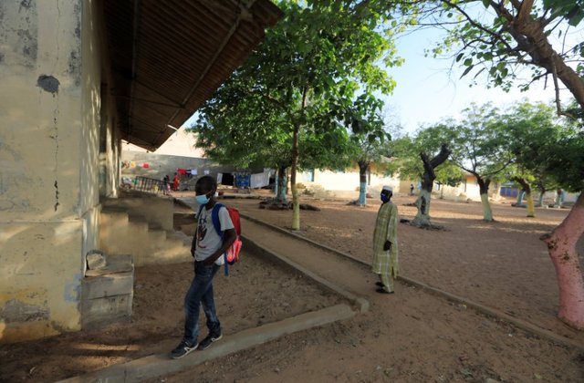 Covid-19: Senegal postpones school restart after teachers test positive for coronavirus