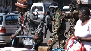 Covid-19: Coup plot rumours as security forces seal major Zimbabwean towns enforcing lockdown