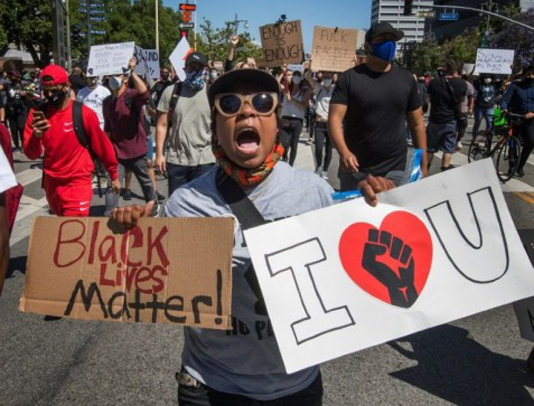 US unrest:Minneapolis council votes to dismantle police as protests continue