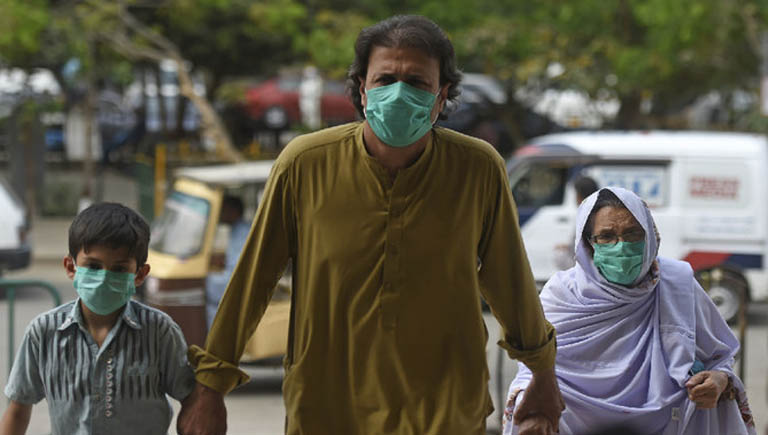 Pakistan To Impose Fine Of Up To 18 USD On General Public For Not Wearing Mask