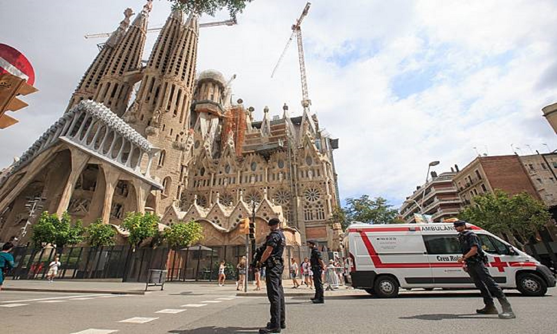 Spain’s Iconic Sagrada Familia Basilica Reopens