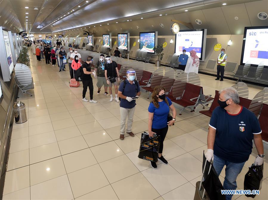 Kuwait Resumes Commercial Flights After Months Of Suspension