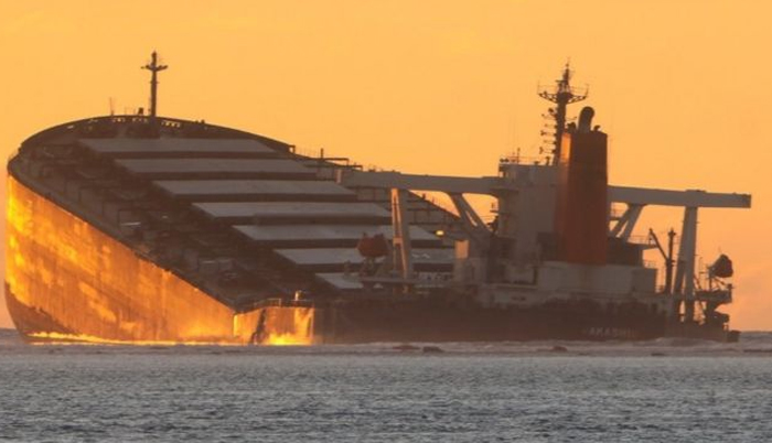 Mauritius oil spill: Almost all fuel oil pumped out of MV Wakashio