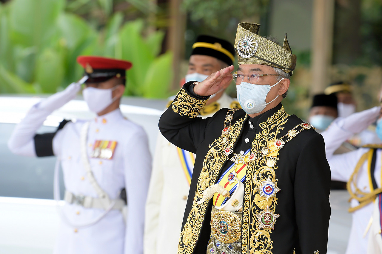 Malaysian King Receives Credentials of 19 Foreign Envoys