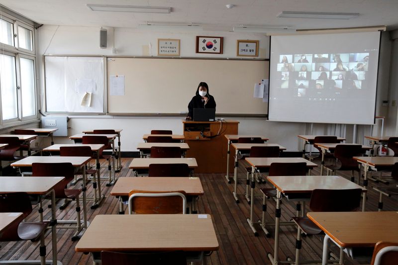 S. Korea To Ban Classes In Seoul Metropolitan Area On COVID-19 Resurgence