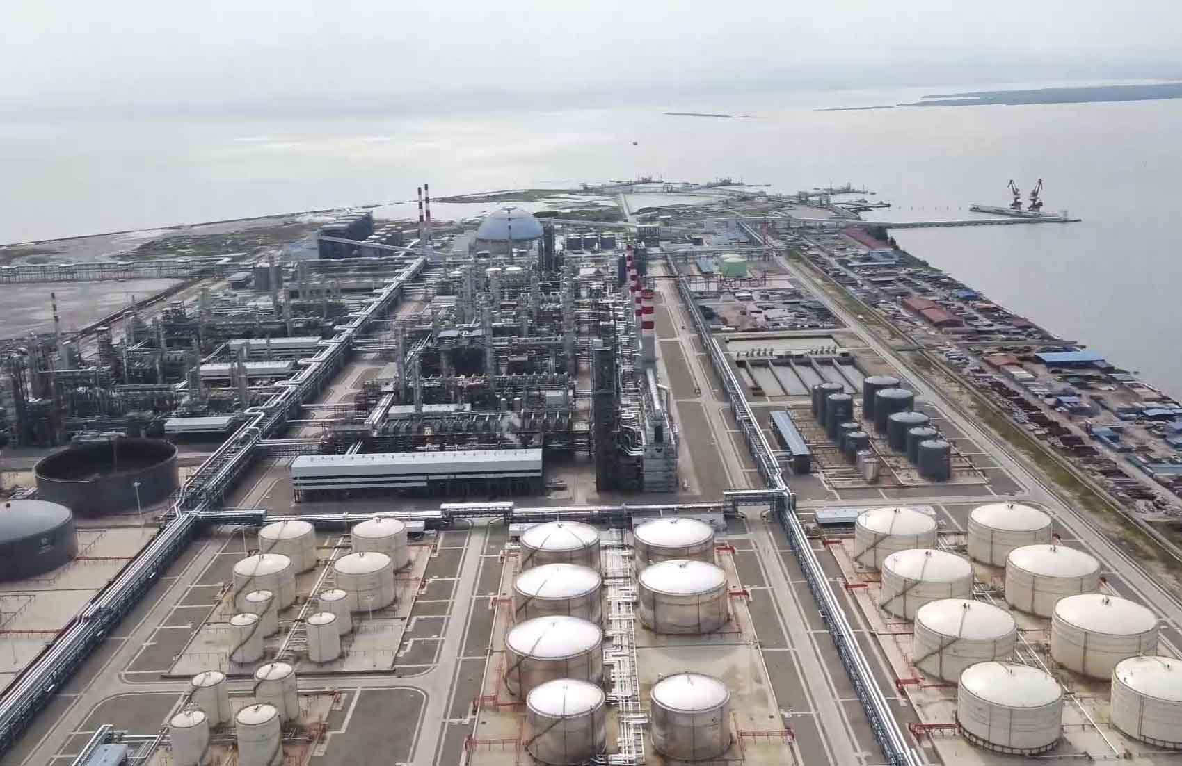 Brunei-China Joint Venture To Invest 13.654 billion USD On Petrochemical Expansion