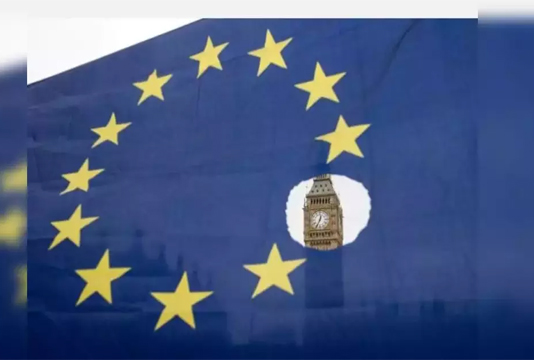 EU-UK trade talks resume under Brexit bill cloud