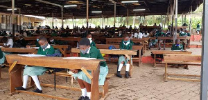 Covid-19: Uganda reopens schools for final year students