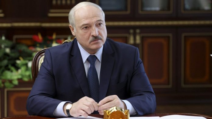 UK, Canada impose sanctions on embattled Belarus President Lukashenko