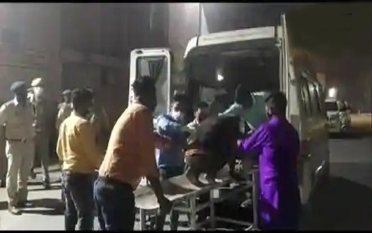 India: 8 killed, over 30 injured in bus-car crash in Uttar Pradesh