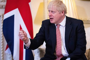 Covid-19: British PM warns of new year lockdown if rules not observed