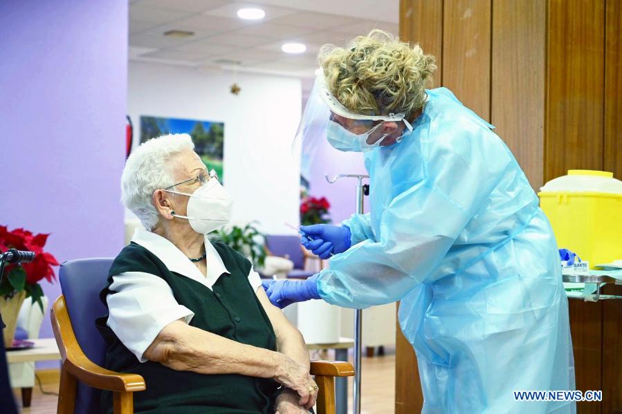 Spain’s COVID-19 Vaccination Kicked Off, 96-Year-Old Took First Jab