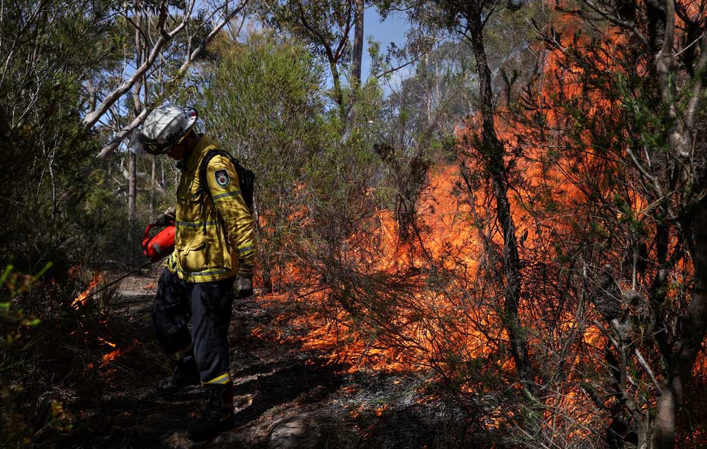 Fire Sweeps Across Popular Australian Tourist Island